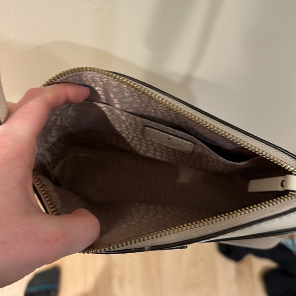 Kate Spade crossbody - Picture 4 of 4